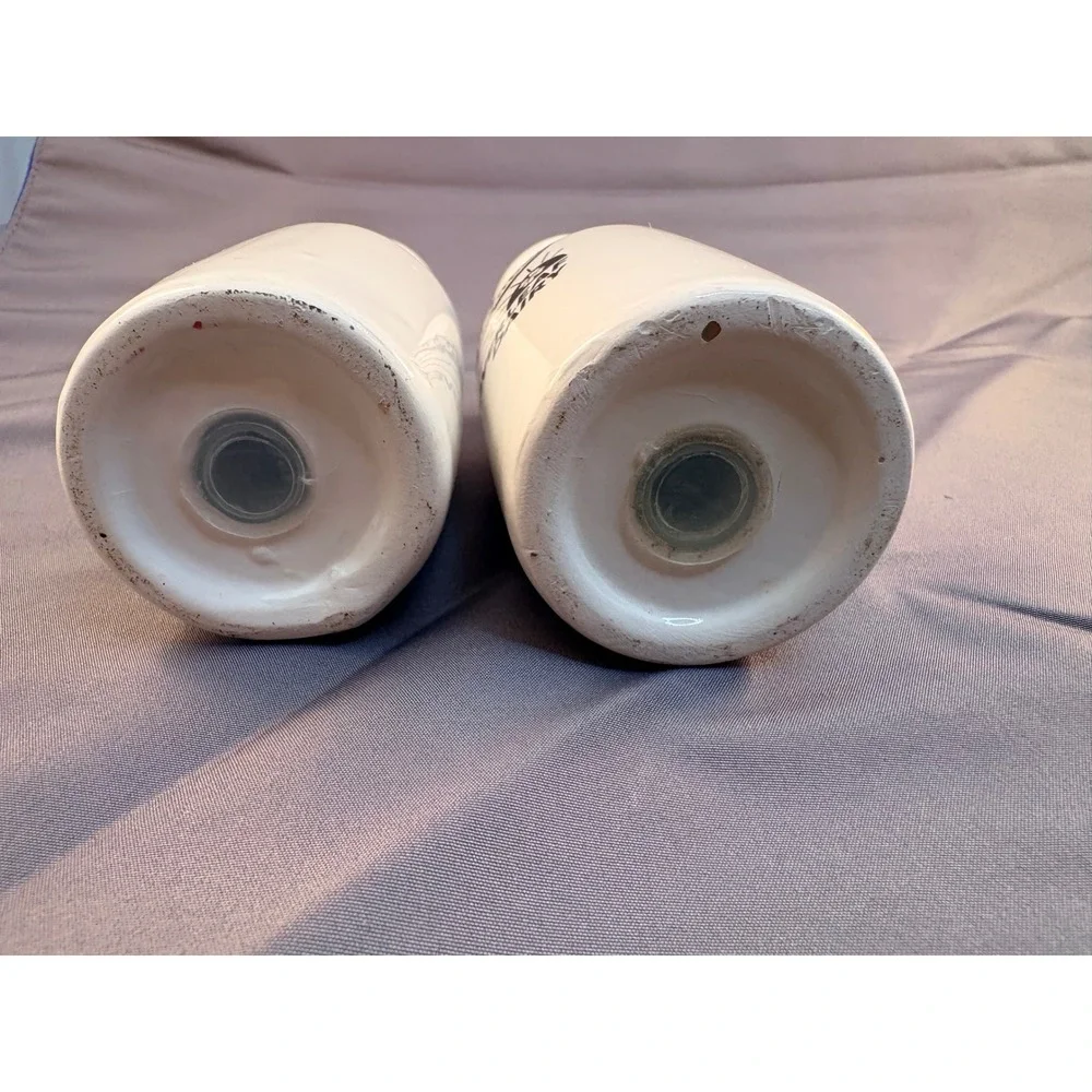 Farm Fresh Cloverleaf Dairy Milk Bottle Ceramic Salt and Pepper Shaker Set White